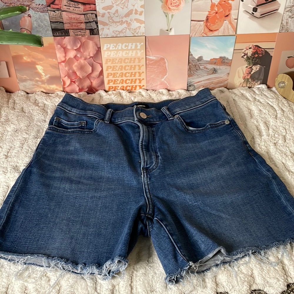 Cute and comfortable everything you could ever need in a pair of shorts🤩